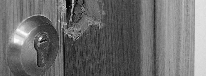 Protección contra el forzamiento de puertas